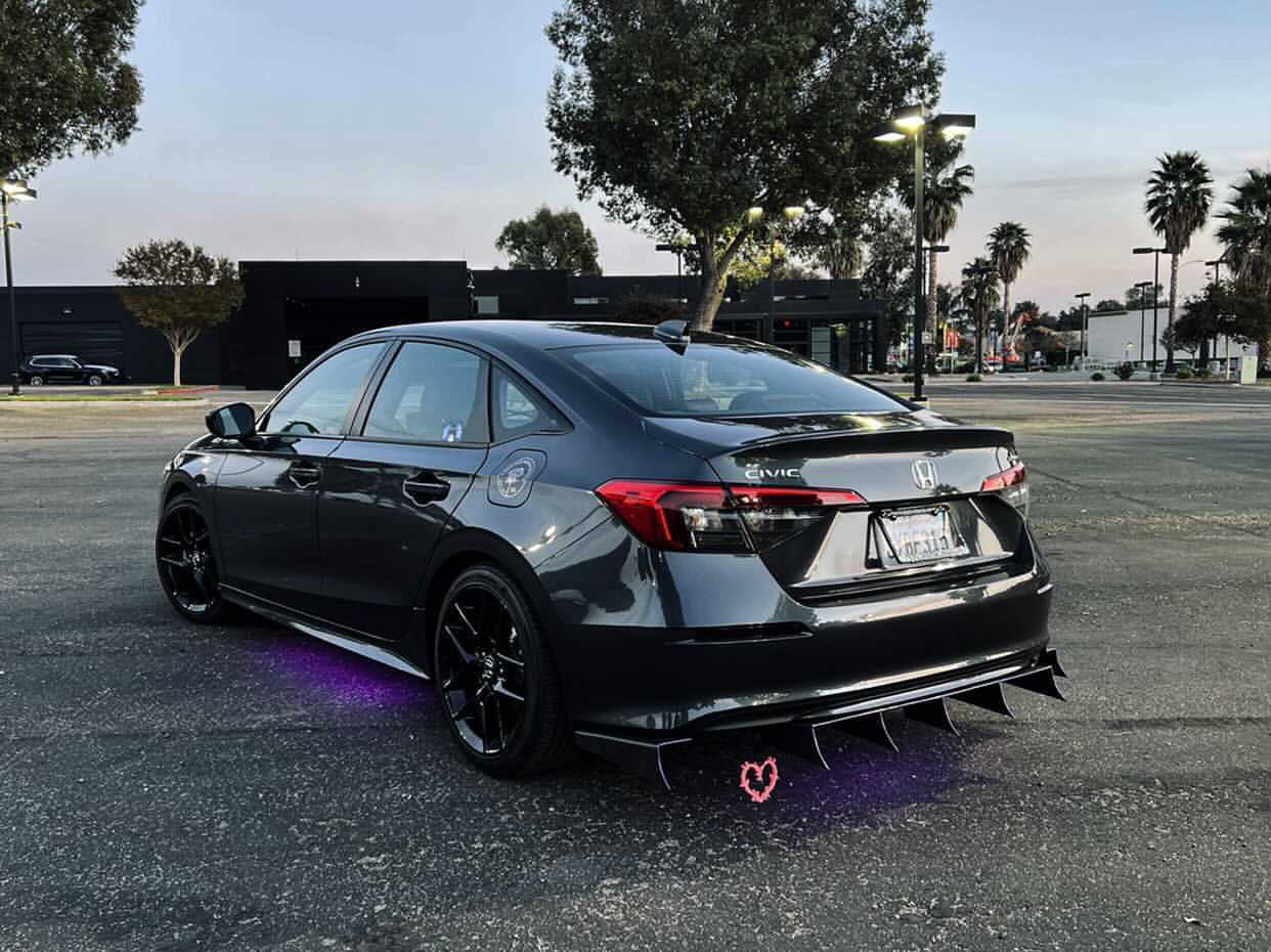 2022-2024 Honda Civic 3pc Curved Fin Rear Diffuser